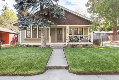 Image de Nw Newport Avenue Bungalow | River West | Fully Renovated