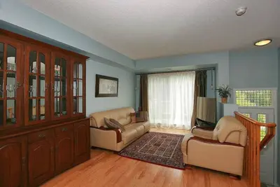 Image de Luxurious two bedroom in the Yonge & Finch area of North York.