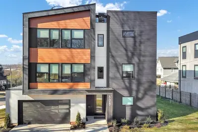 Image de Stunning Home with Pool/Outdoor Kitchen, Game Room, Bbq