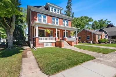 Image de Historic two bedroom 2nd floor unit in a quiet De Pere neighborhood