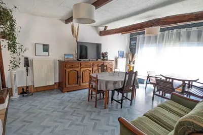 Maison chaleureuse avec jardin