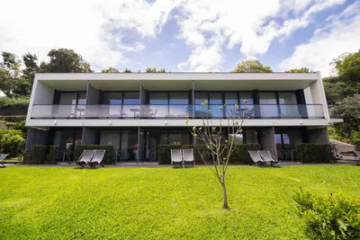 Image de Studio Lower-level w/ kitchenett and patio