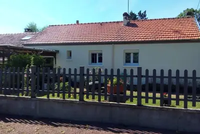 La petite maison de Paule. Gîte***  Amilly. Petit déjeuner / options romantiques