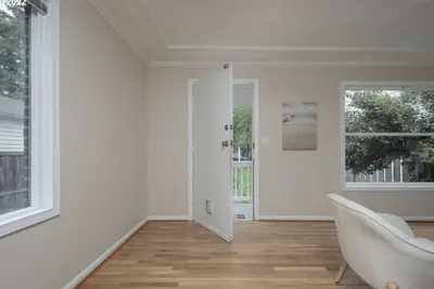 Image de A Home A Way from your Home with 3-bedroom & 2 bathroom with free parking