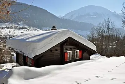 Image de Chalet Maxima is located in «Uuf dr Egga», a very sunny south facing slope just