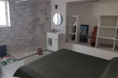 Image de Appartement  bas de villa avec entrée privitif et sécurisé