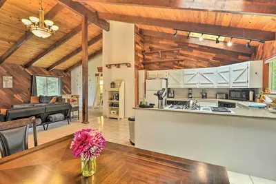 Image de Step-Free Hawkins Bar Home Near Trinity River