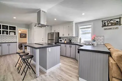 Image de Cozy Ashton Abode w/ Yard - Near Park & Pool!