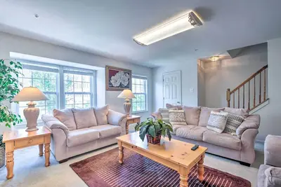 Image de Elkridge Townhome ~ 15 Mi to Dtwn Baltimore!