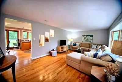 Image de Charming Coastal/Country Home w/3 Acres & Sauna!