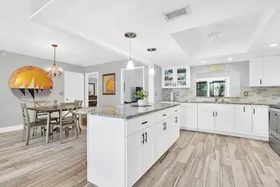 Image de Spacious Gulf Coast Home with Heated Pool