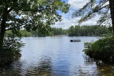 Image de Spectacular Lakefront Chalet - Private Beach, 3br, Ac