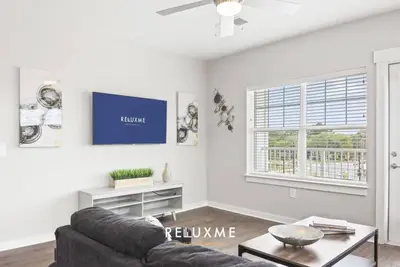 Image de Reluxme | 2br Oasis Near Airport & Attractions