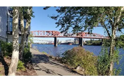 Image de Lovely Condo on the Spectacular Willamette River