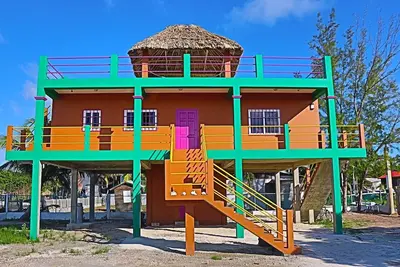 Image de Waterfront 2 Br/ 2 bath Pool home w/ Stunning Ocean Views! ! No Cleaning Fees!
