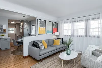 Image de Welcome to Asfar House – Walk to Mayo Clinic - 3br Comfort - Fast WiFi