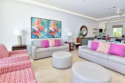 Image de Luxurious Two Bedroom Townhouse Located at Coral Beach Club right by Dawn Beach!