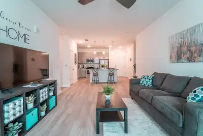 Image de The Uptown - Chic1BR apt in the heart of Midlothian!