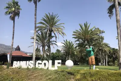 Image de Maison avec terrasse, jardin, piscine et golf. A 15'' à pied de Puerto Banus