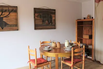 Image de Studio Montagne 30m² avec Balcon Sud, 4 Couchages à 100m des Pistes et 10m des Commerces