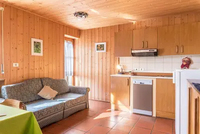 Image de Appartement 105 de la Pension Sonia avec vue sur les montagnes, jardin et Wi-Fi.