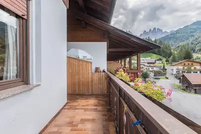 Image de Appartement Pension Sonia 102 avec vue sur les montagnes, jardin et Wi-Fi.