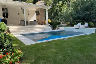 Image de Gameday getaway…walk to the Square and Grove