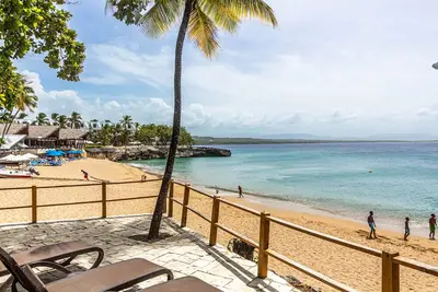 Image de An Amazing Beach Front Apartment