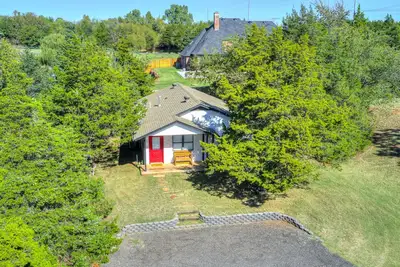 Image de Woodland Retreat with Pool & Tennis court access!