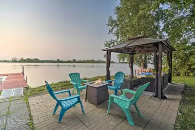Image de Hugo Home, Direct Lake Access & Private Dock!