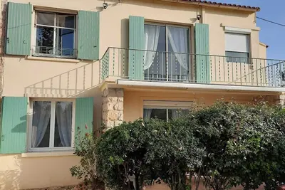 Image de Villa indépendante et clôturée proximité plage et marché de Sanary