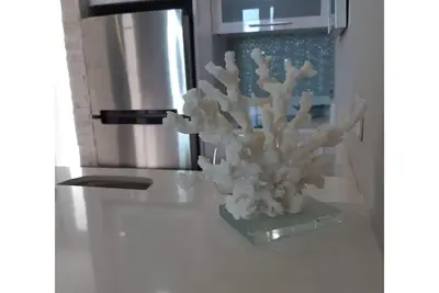 Image de Cozy Waking Distance to the Beach