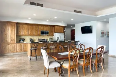 Image de Beautiful Oceanfront 4 King Bed/4 Bath **Developer's Model** Cordoba 1501