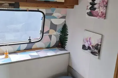 Image de Caravane zen dans petit jardin privé