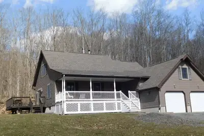 Image de Family Home located near Beaverkill Covered Bridge