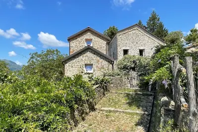 Image de Romantic cottage with private spa