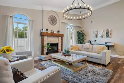 Image de Toucan Luxury Oasis - Heated Pool and Spa option