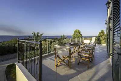 Image de Marfaia villa by the sea.
