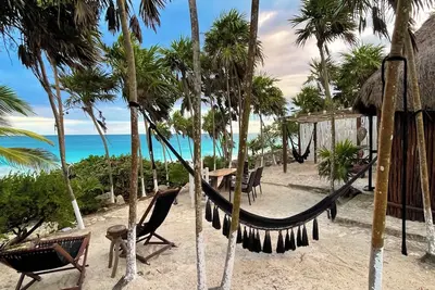Image de Beautiful cottage in front of the sea. Tulum.