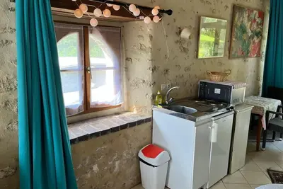 Image de Logement à La campagne, au calme, en Studio indépendant
