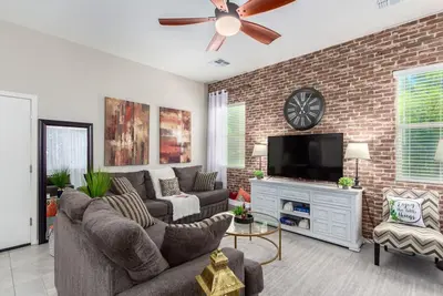 Image de ~Park View Cottage~Hot Tub/Pool~7 Ind. Beds~4bds/3bths~Golf~Ballparks~All Near~