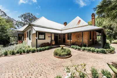 Image de Riverfront Country Residence