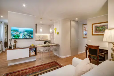 Image de Charming stay in Roma - Luxury Holiday apartment - with an Elevator