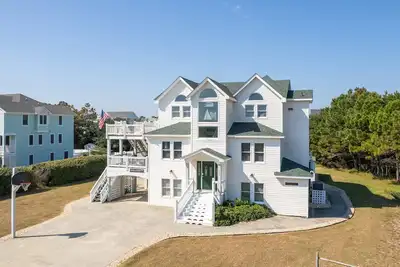 Image de A Beach Attitude: Dog-friendly, Private Pool, Hot Tub, 1100 Ft to Beach