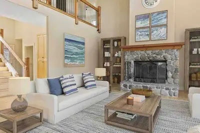 Image de Cheerful farmhouse villa on 11 acres