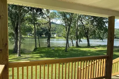 Image de Pleasant View - A brand new riverfront getaway!