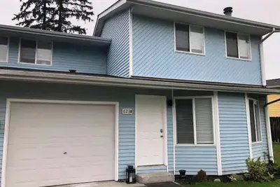 Image de Luxury Brand New Remodeled 3 Bedroom Duplex!