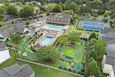 Image de Family-Friendly Resort minutes from Busch Gardens and Colonial Williamsburg