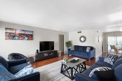 Image de Oasis Paradise in Arcadia | Pool+Hot Tub | Views!