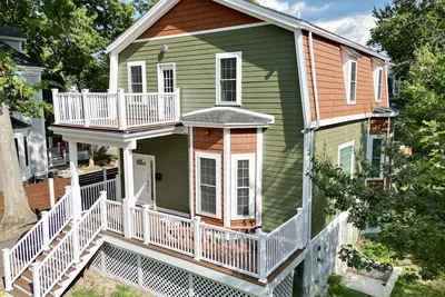 Image de Upscale Unit 3 at Perrin Place